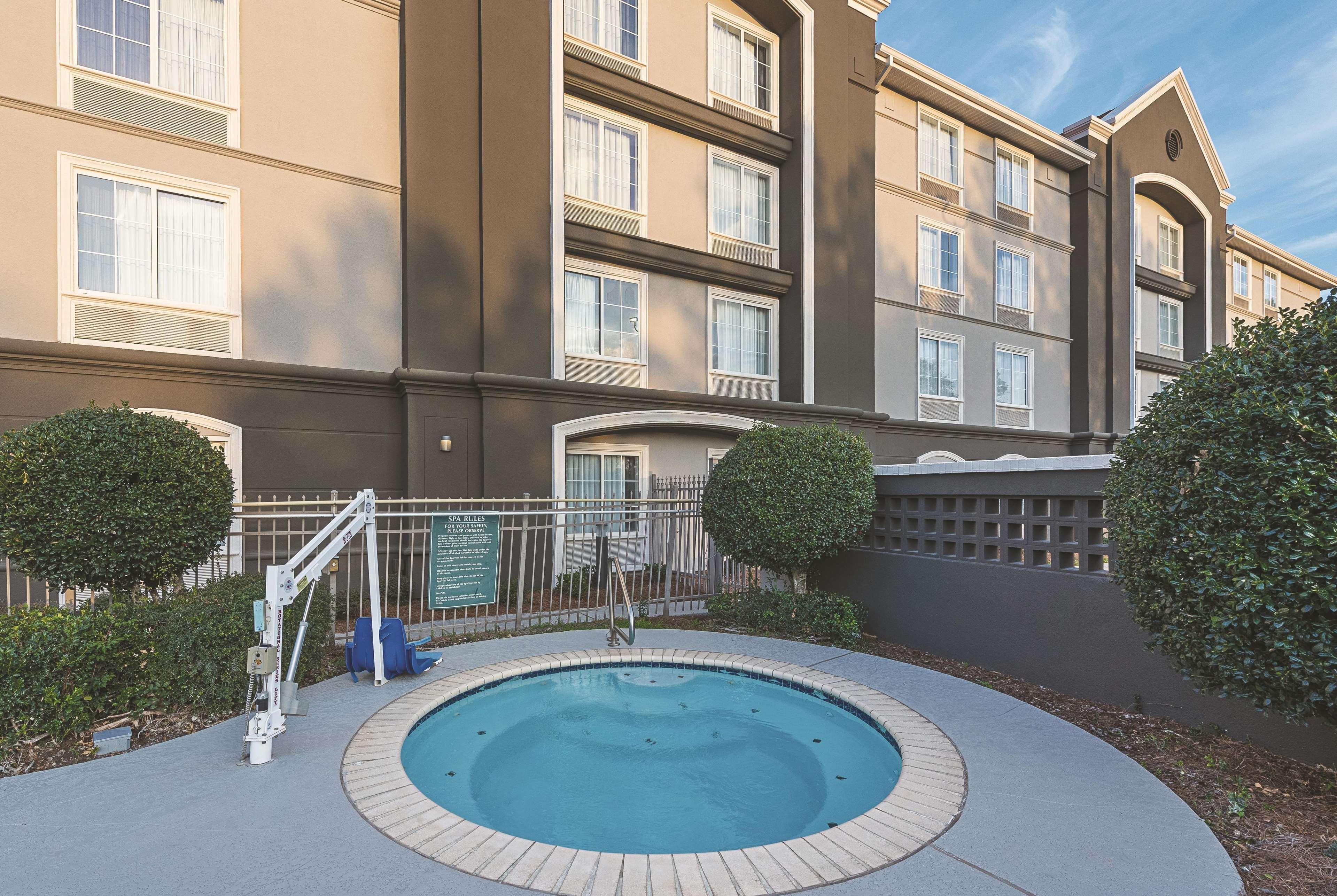 La Quinta By Wyndham Shreveport Airport Hotel Exterior photo